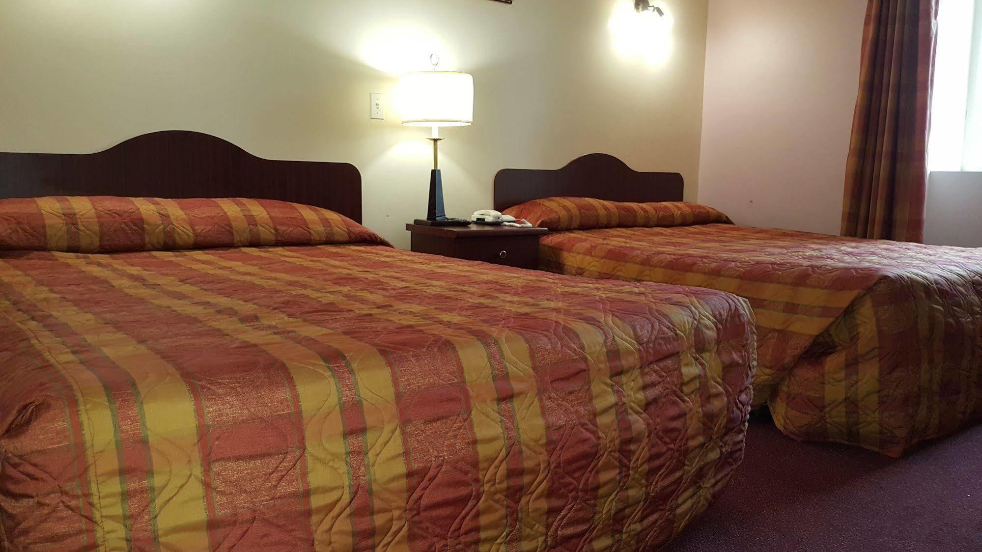 Econo Lodge Montreal Exterior photo